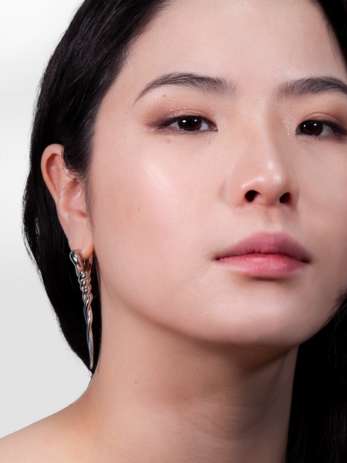 Tangle Earring Right in Silver worn on ear, front three-quarter view |Color:Silver