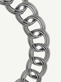 Languid Loop Necklace in Silver, chain detail view |Color:Silver