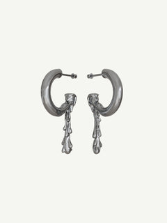Melted Earring in Silver, product view |Color:Silver