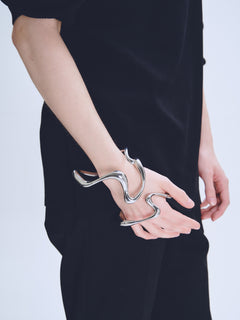 Morpho Bracelet in Silver worn on hand, side view |Color:Silver